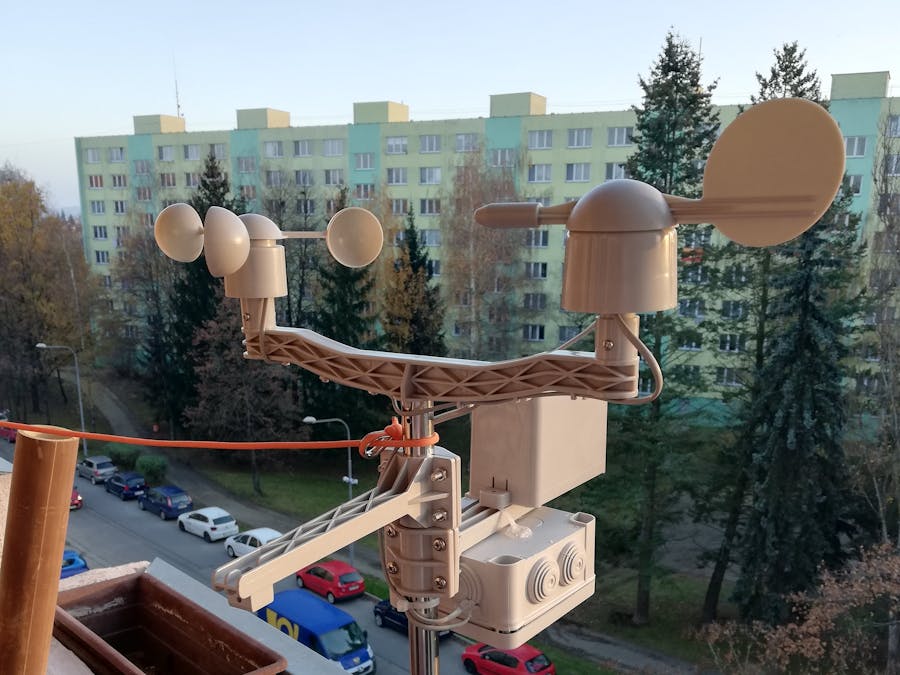 Wireless weather station